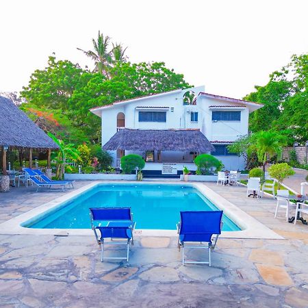 Maasai Resort Mombasa Esterno foto