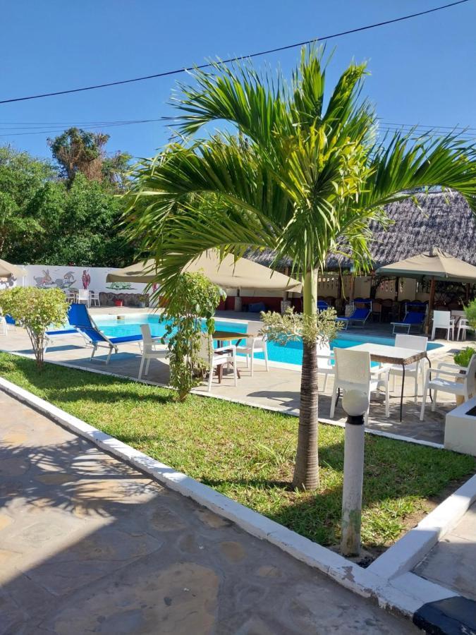 Maasai Resort Mombasa Esterno foto