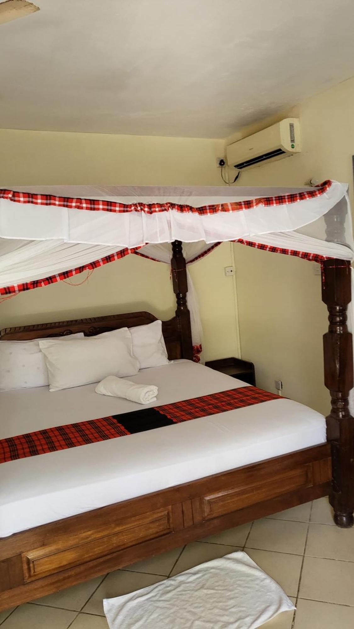 Maasai Resort Mombasa Esterno foto