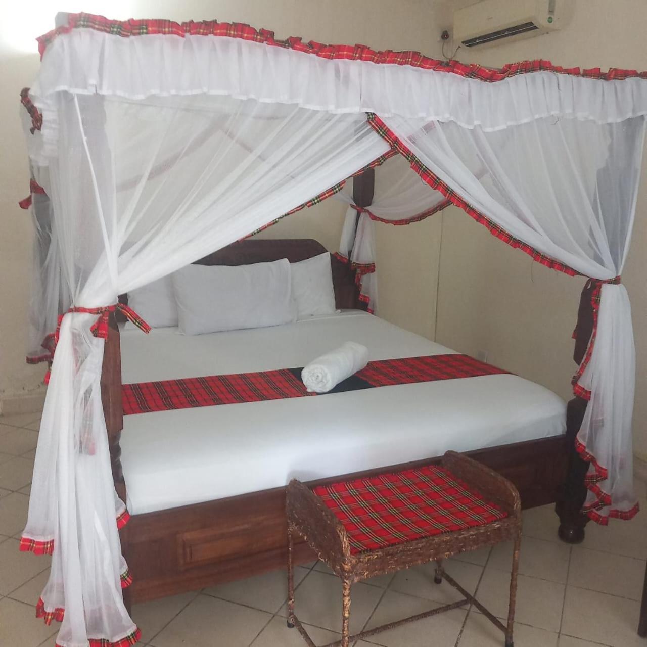 Maasai Resort Mombasa Esterno foto