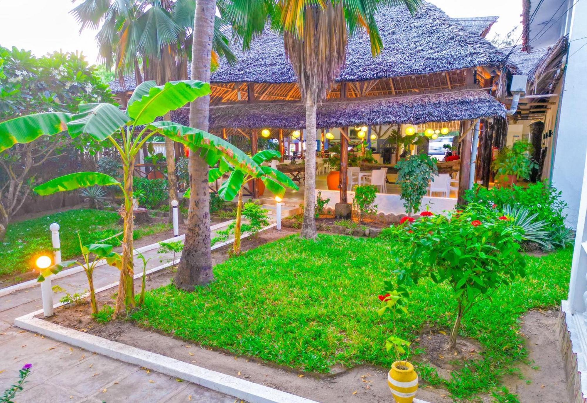 Maasai Resort Mombasa Esterno foto